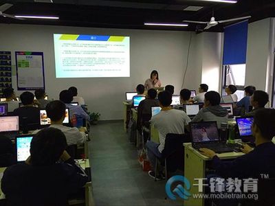 Java精英引凤来，千锋郑州迎特嘉——河南软件开发就业新机遇